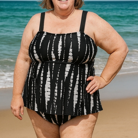 Women's Plus Size 3x Black And White Tankini Swimsuit - Picture 1 of 4